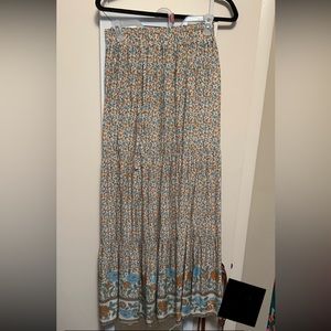 Boutique maxi skirt